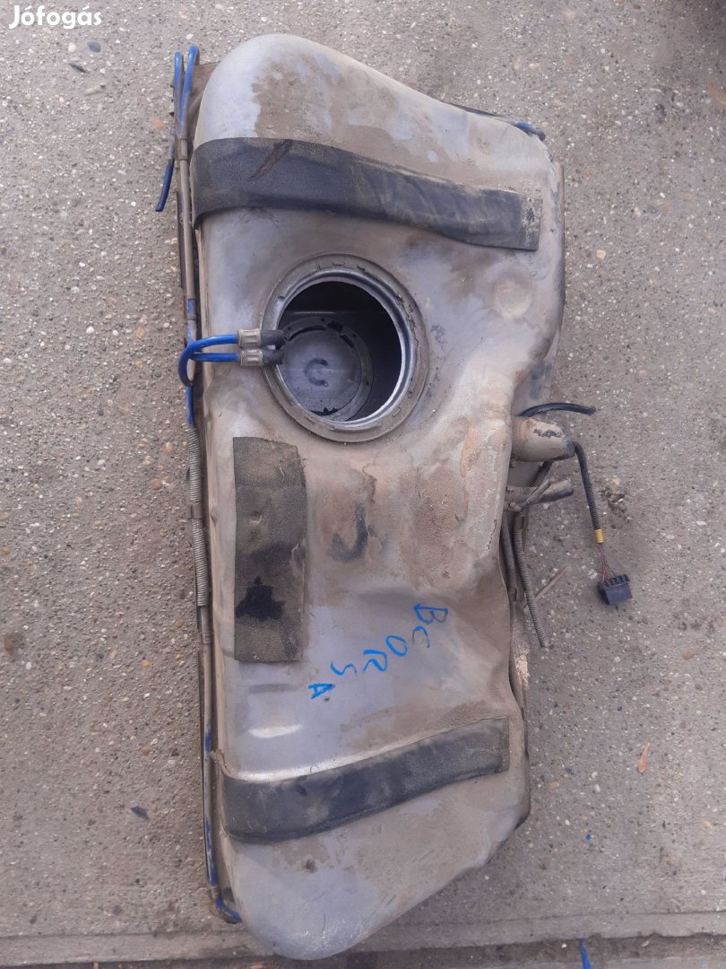 Opel Corsa B Üzemanyag Tank