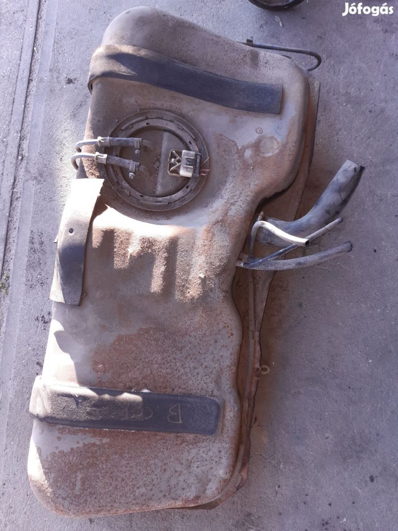 Opel Corsa B Üzemanyag Tank