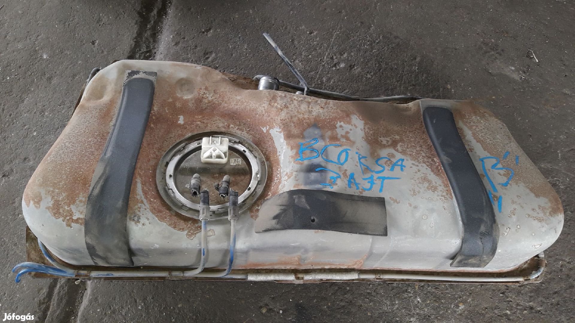 Opel Corsa B Üzemanyag Tank + Üzemanyag Szintjelző