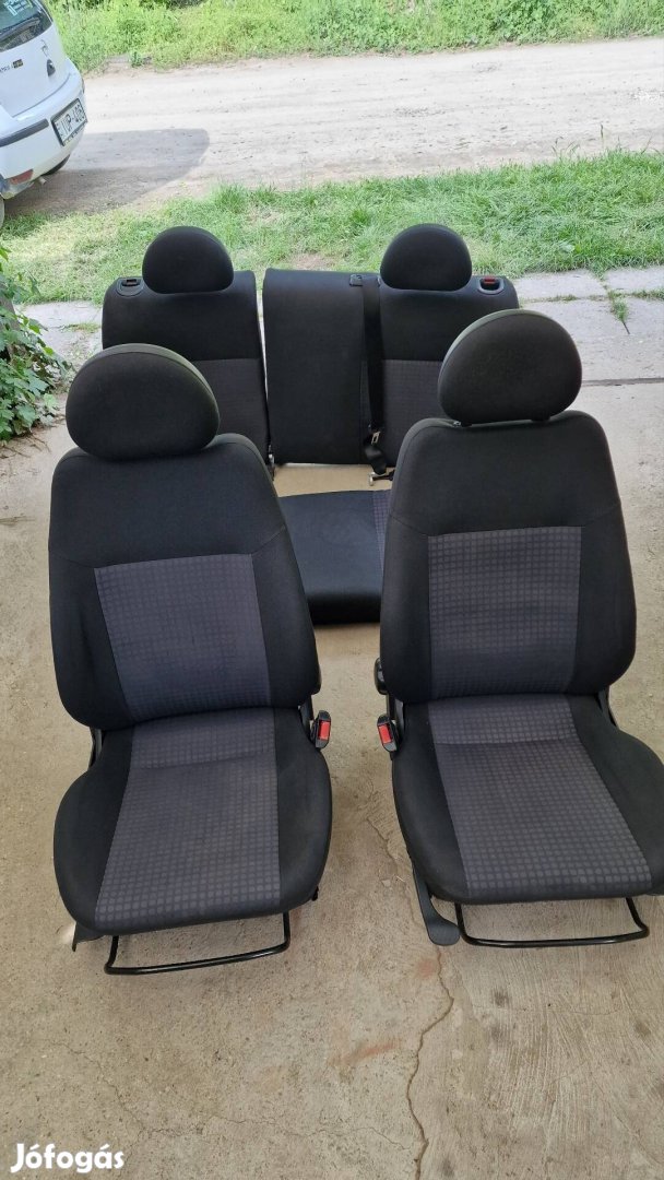 Opel Corsa C 2005 Ülés szett