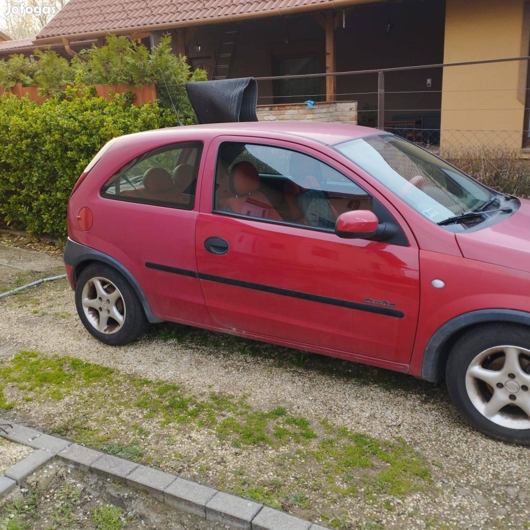 Opel Corsa C Motorhibás