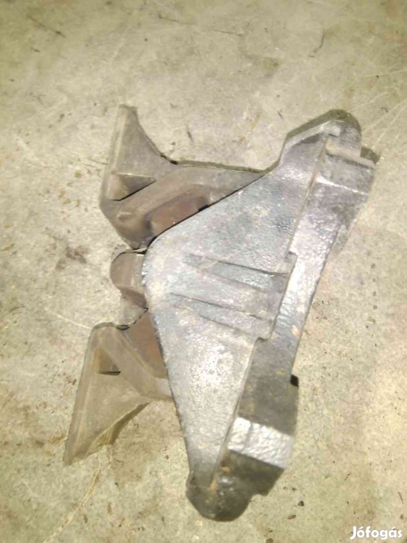 Opel Corsa C Motortartó Bak