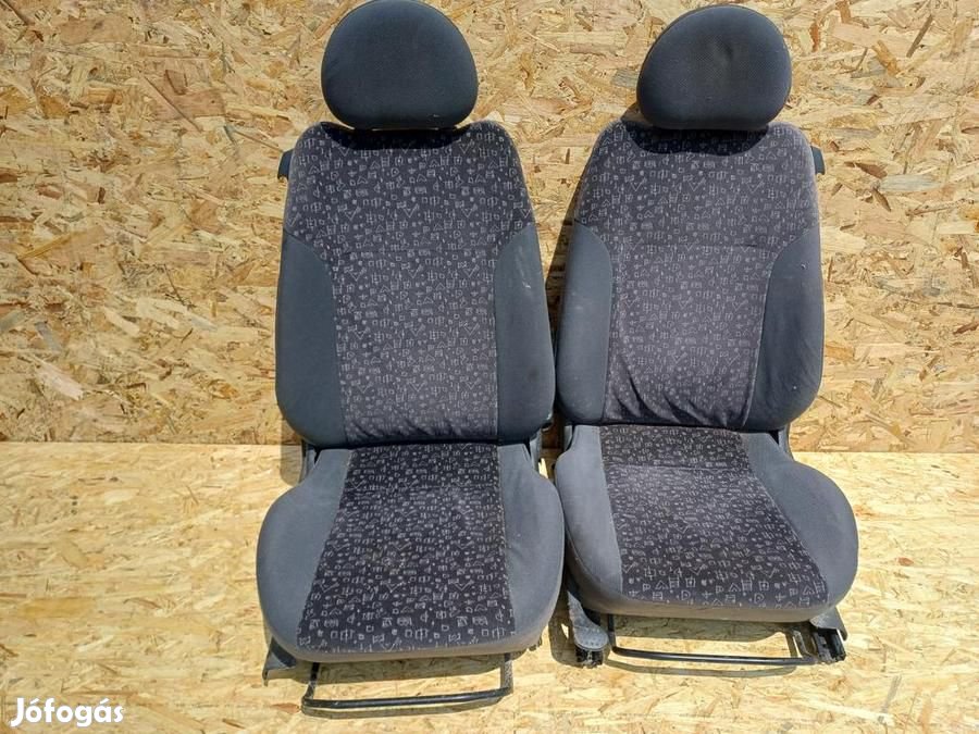 Opel Corsa C (2000-2010) Első Ülés Pár