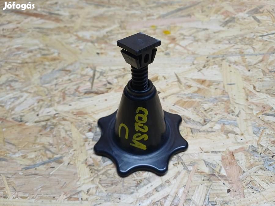 Opel Corsa C (2000-2010) Pótkerék Lefogató