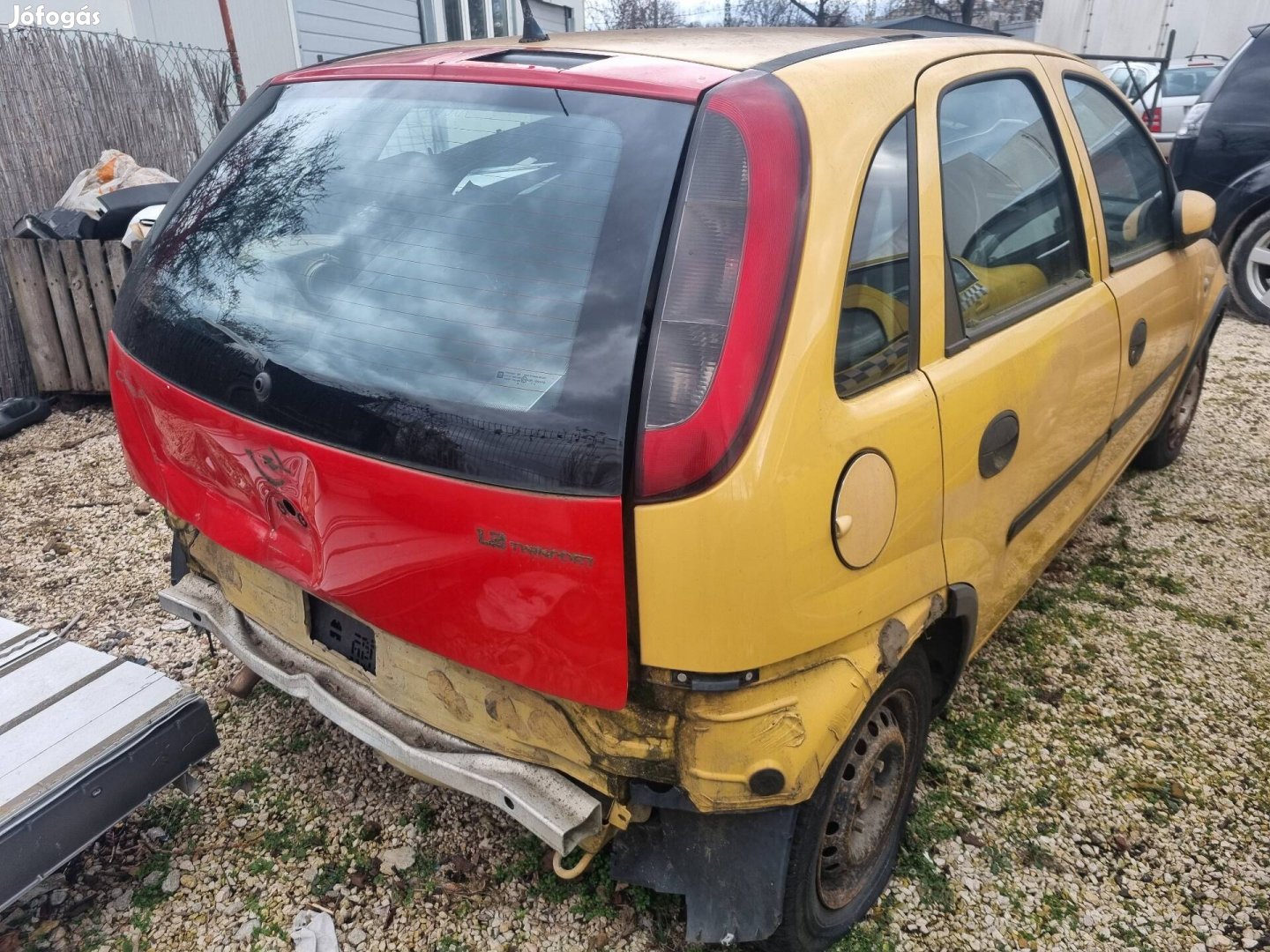 Opel Corsa C bontott alkatrészek 