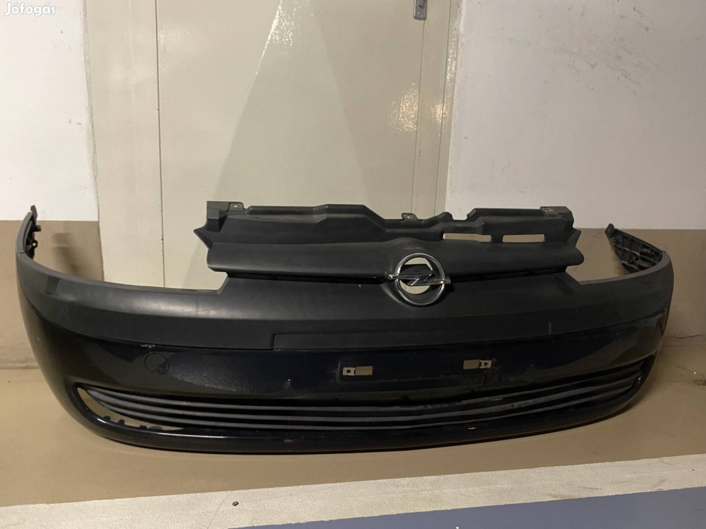 Opel Corsa C első lökhárító