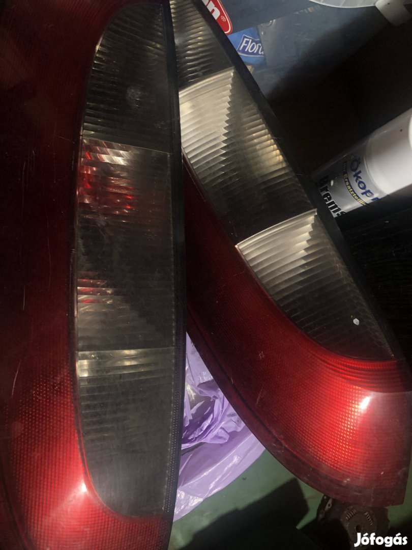 Opel Corsa C hátsó lámpa párban