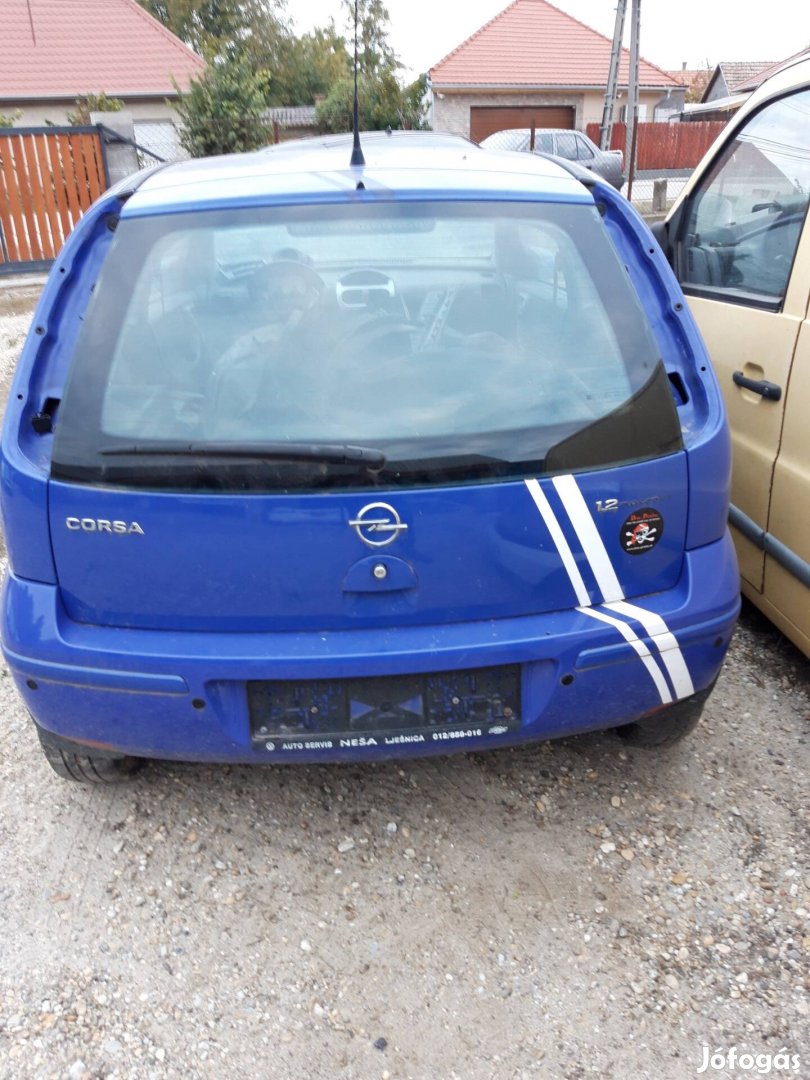 Opel Corsa C hátsó lökhárító csomagtérajtó z21g