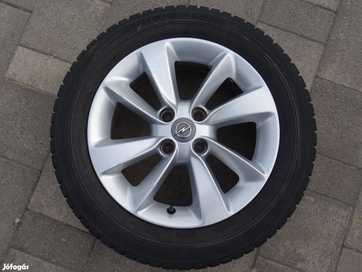 Opel Corsa D 15" 4x100 ET39 gyári alufelni 185/60R15 Bridgestone