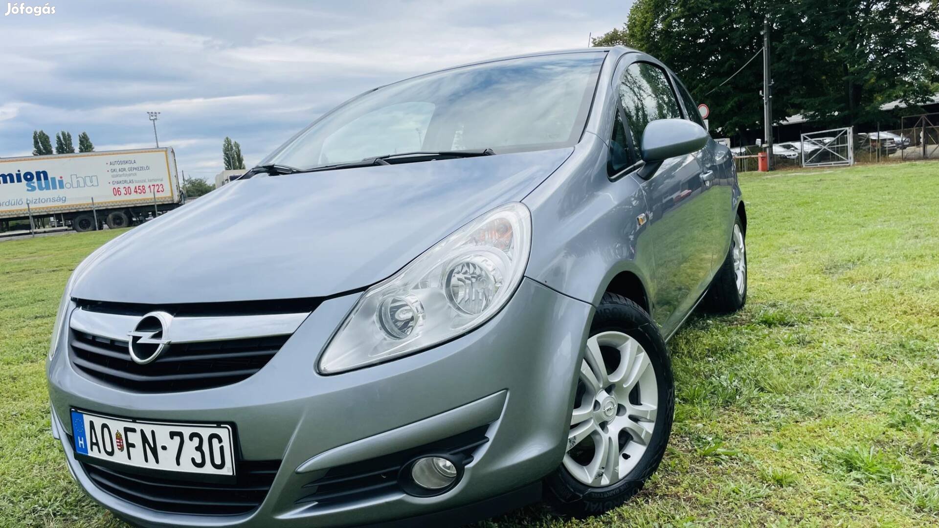 Opel Corsa D 1.2 Essentia Klíma. Megkímélt Álla...
