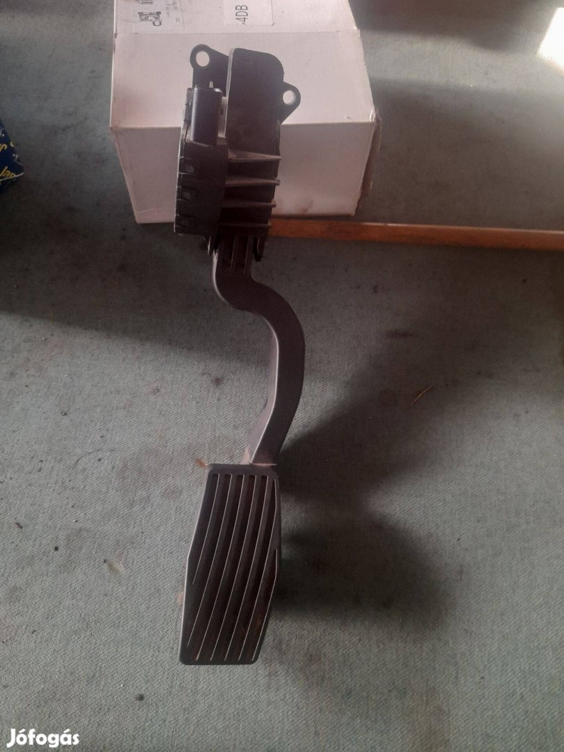 Opel Corsa D 1,2 gázpedál eladó