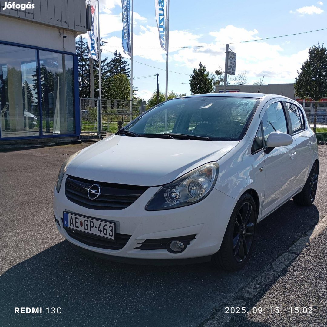 Opel Corsa D 1.4 Cosmo
