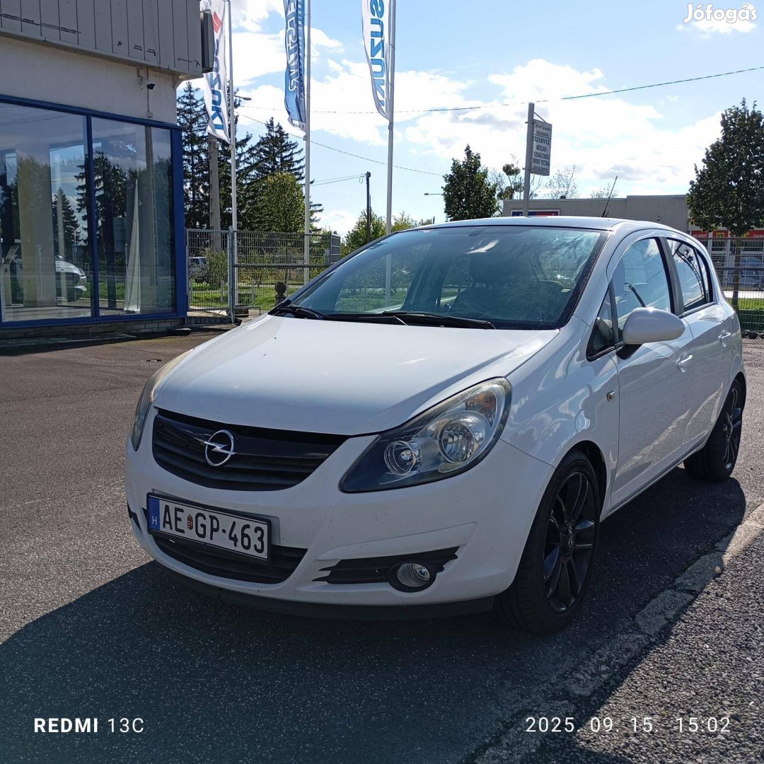 Opel Corsa D 1.4 Cosmo