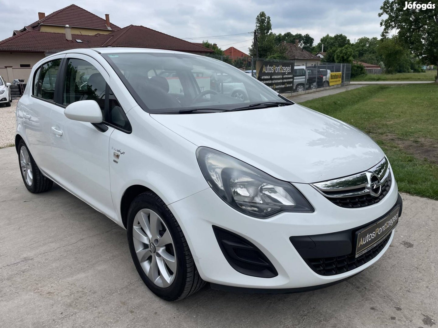 Opel Corsa D 1.4 Enjoy // Klíma // Tempomat //...