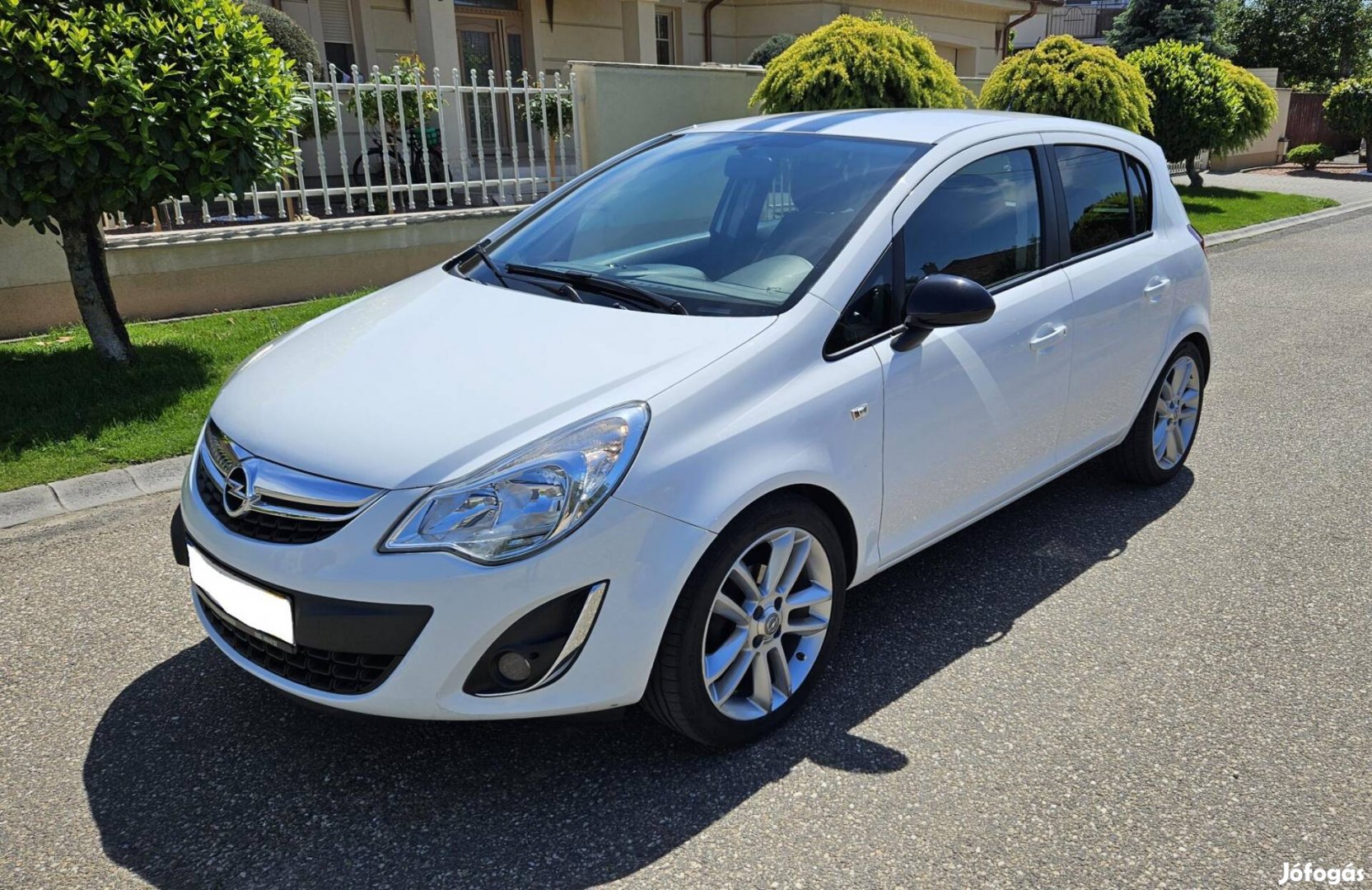 Opel Corsa D 1.4 Sport Végig Vezetett Szervizkönyv