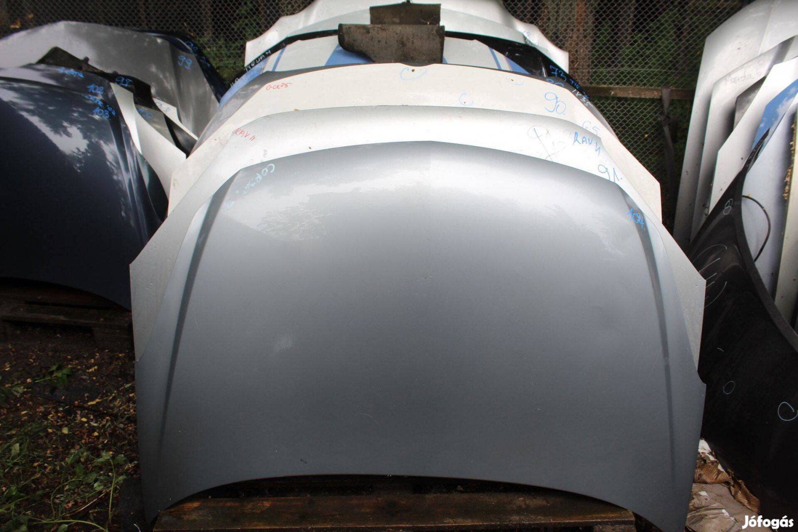 Opel Corsa D 2006-2014 motorháztető (104)
