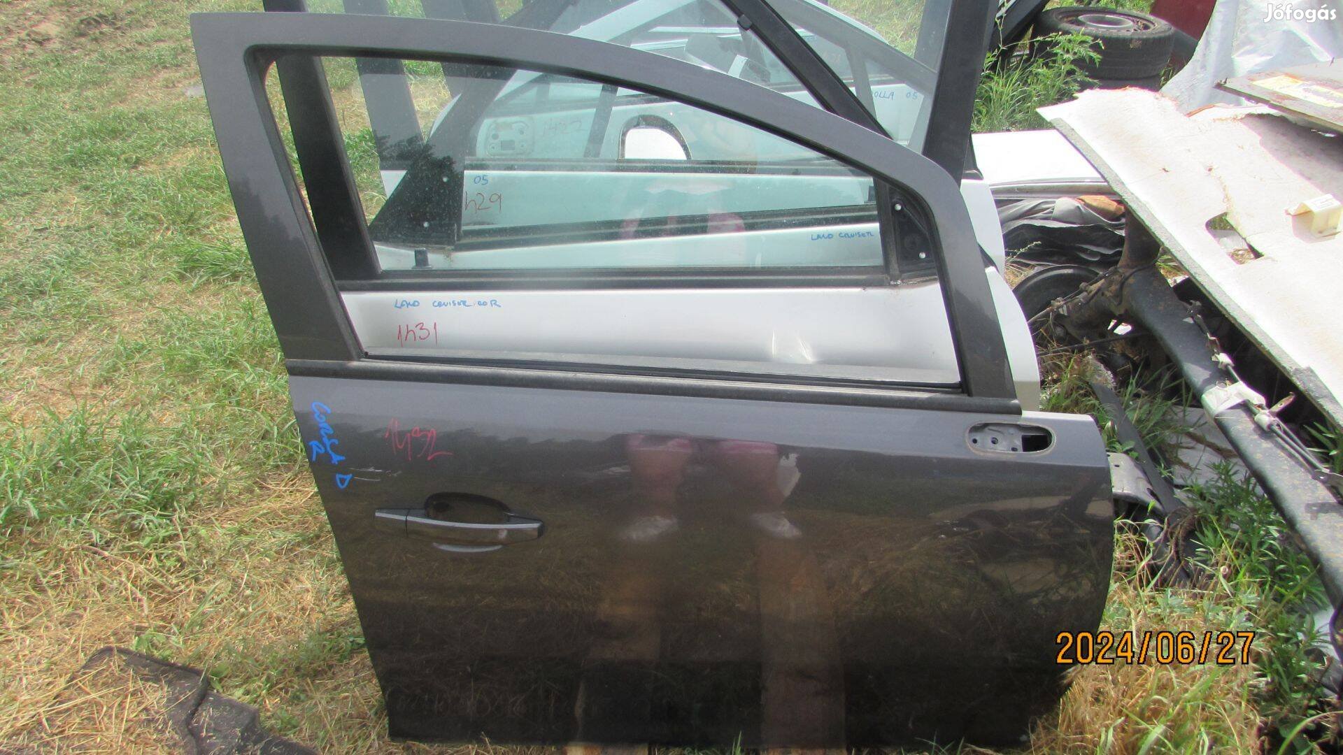 Opel Corsa D 2012 jobb első ajtó kompletten tükör nélkül ( 1432)