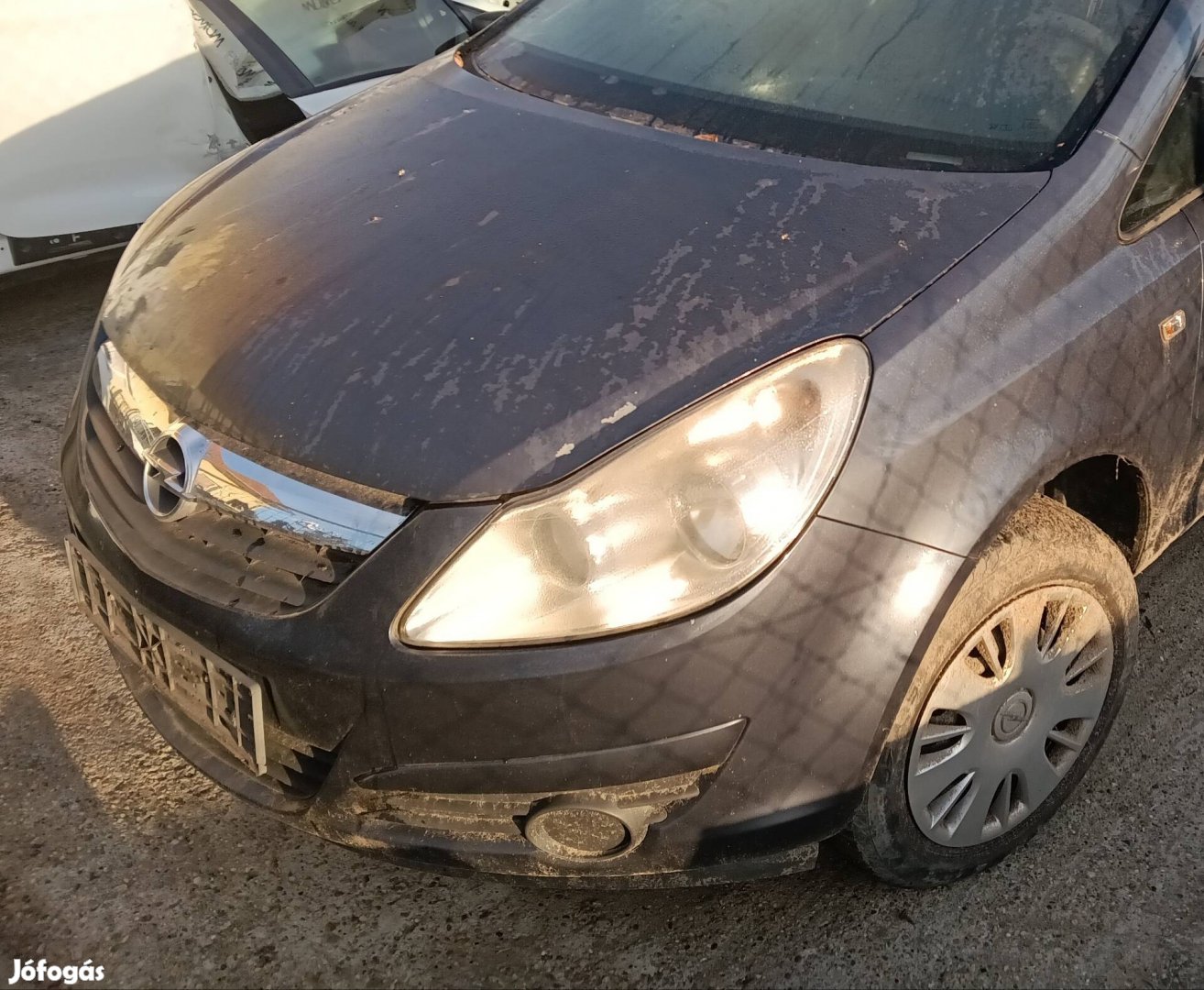 Opel Corsa D 5 ajtós elejéhez alkatrészek