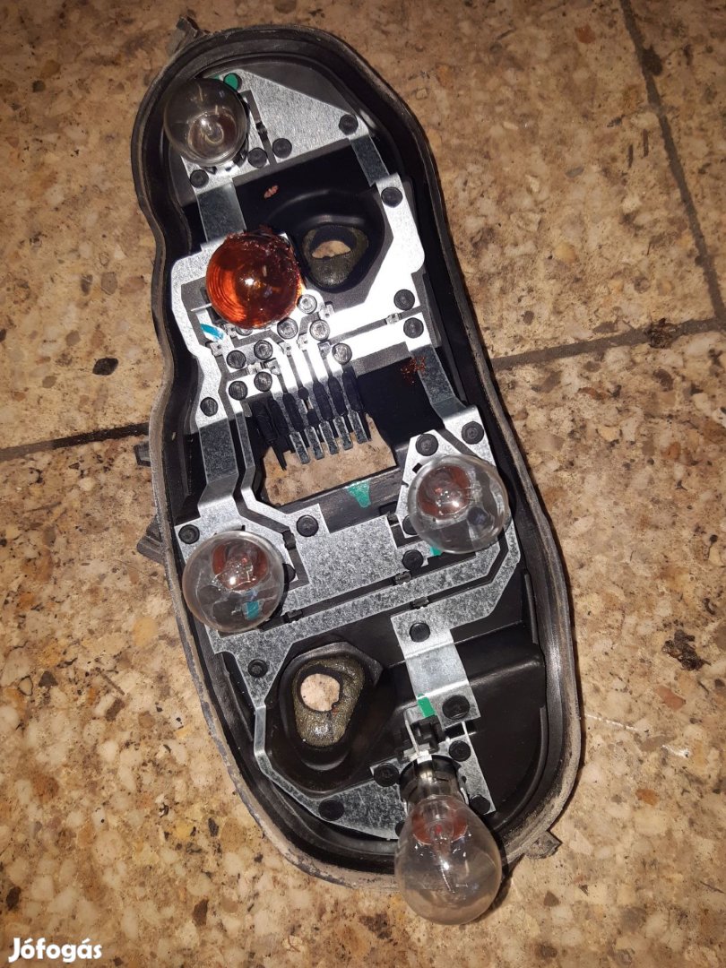 Opel Corsa D Bal Hátsó Lámpa Foglalat