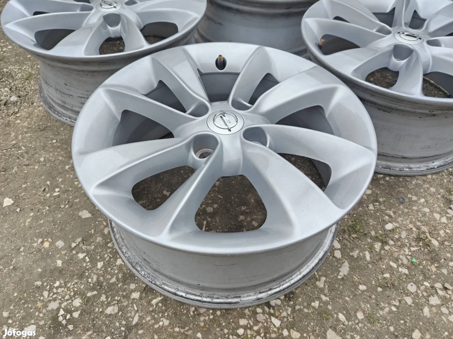 Opel Corsa D, E 4x100 15" Et 39 