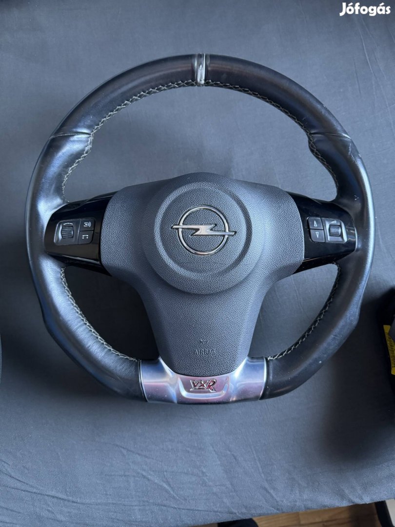 Opel Corsa D - sport kormány