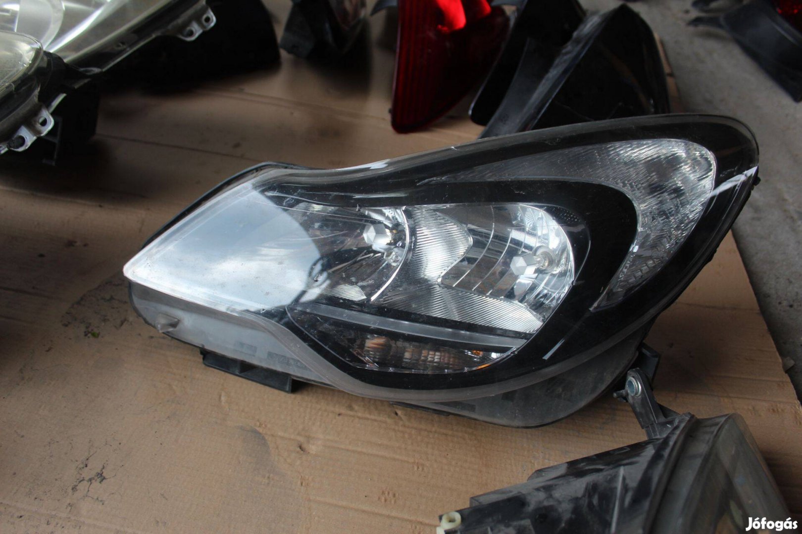 Opel Corsa D bal fényszóró facelift fekete