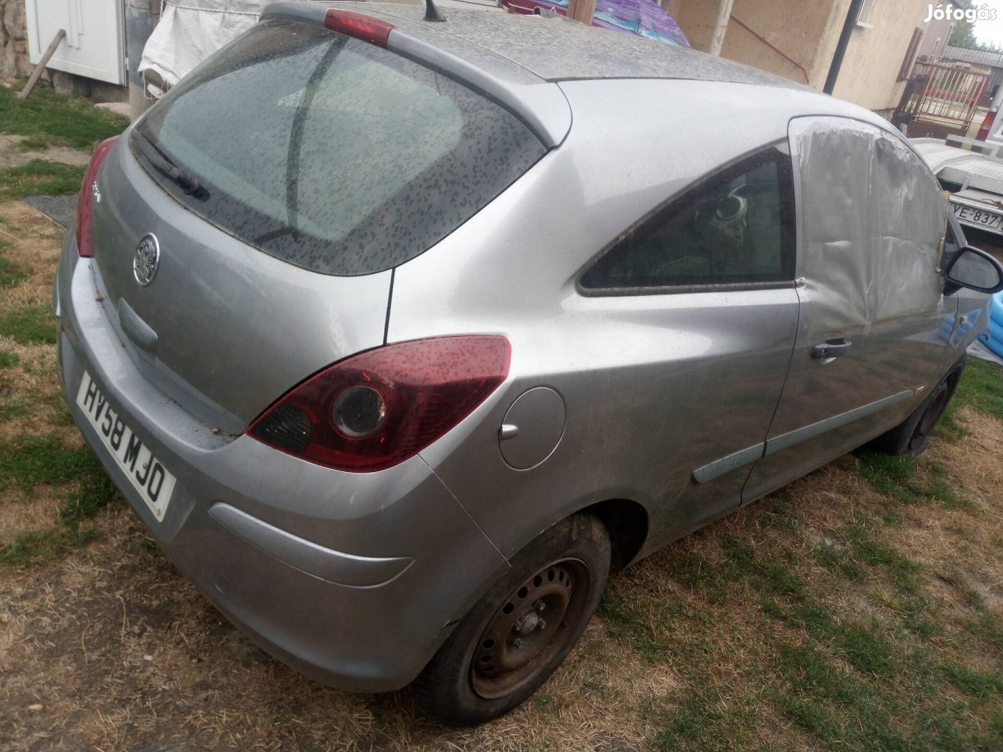 Opel Corsa D bontott alkatrészek a