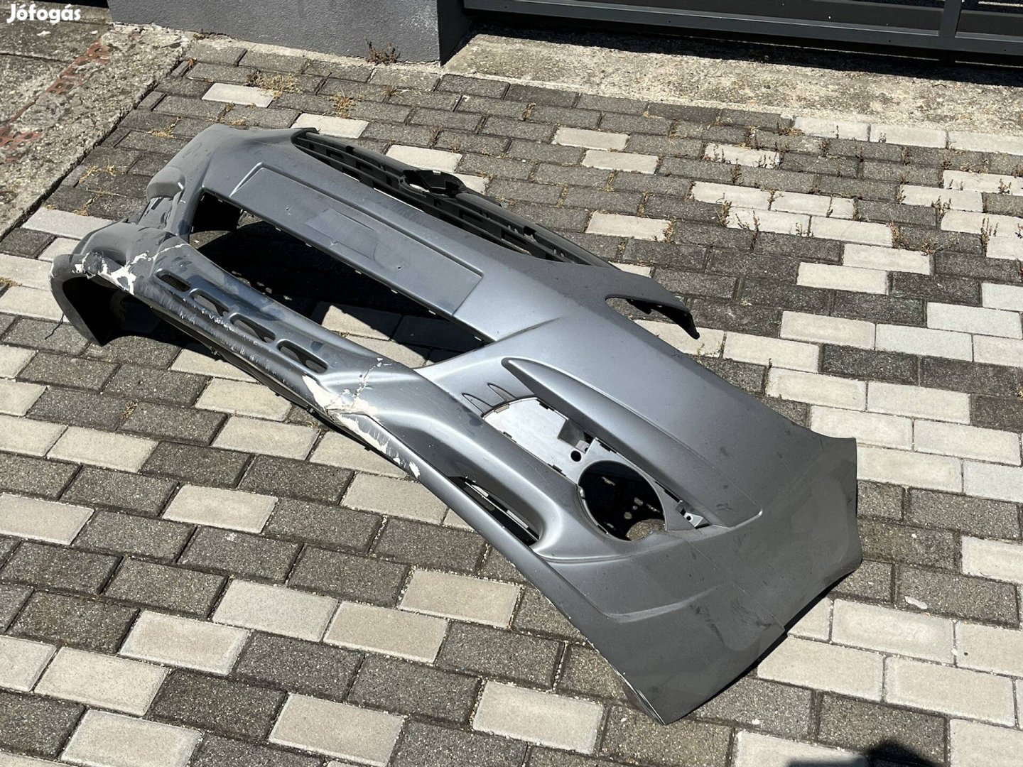 Opel Corsa D első lökhárító (sérült)