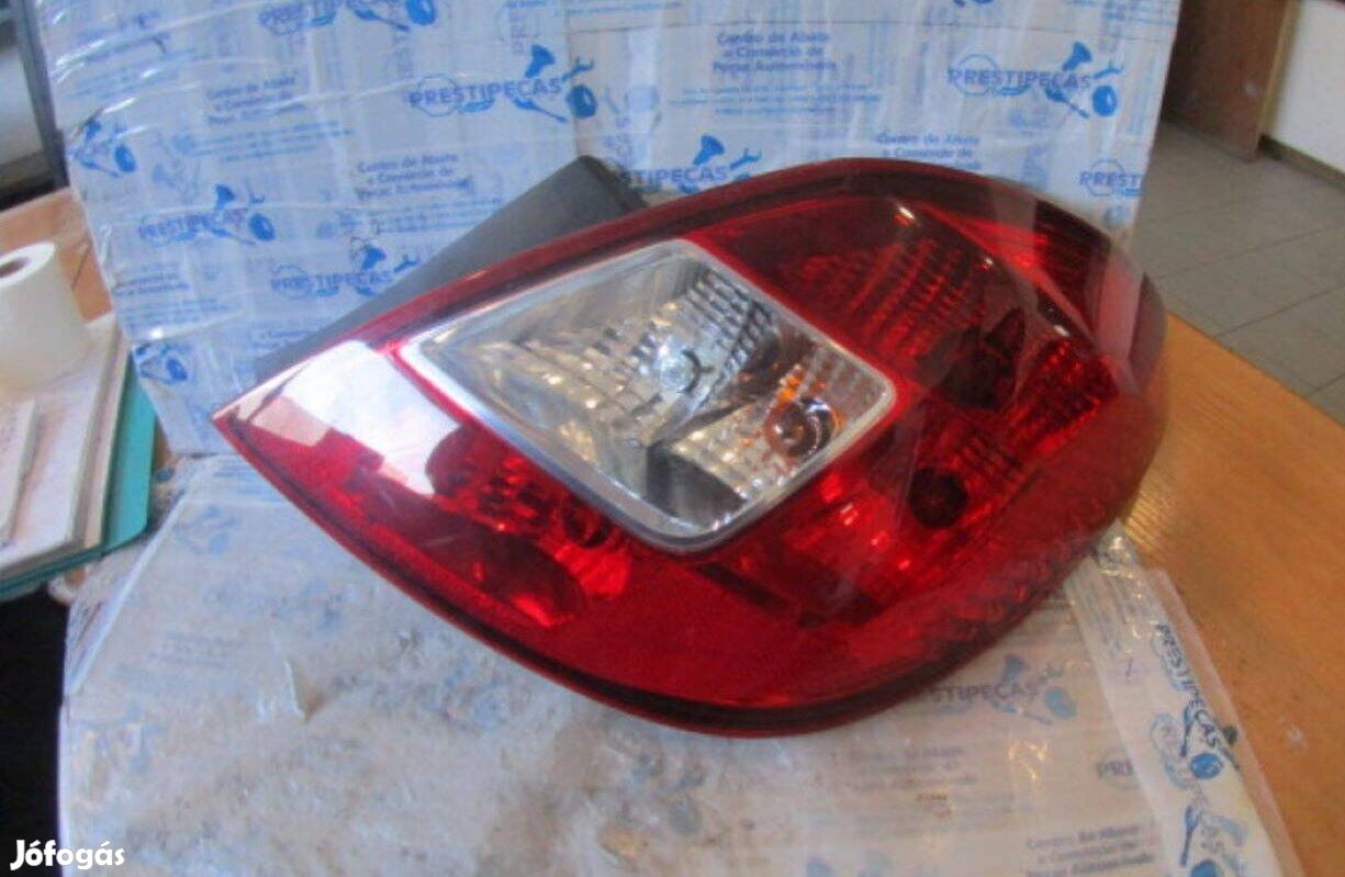 Opel Corsa D jobb hátsó lámpa