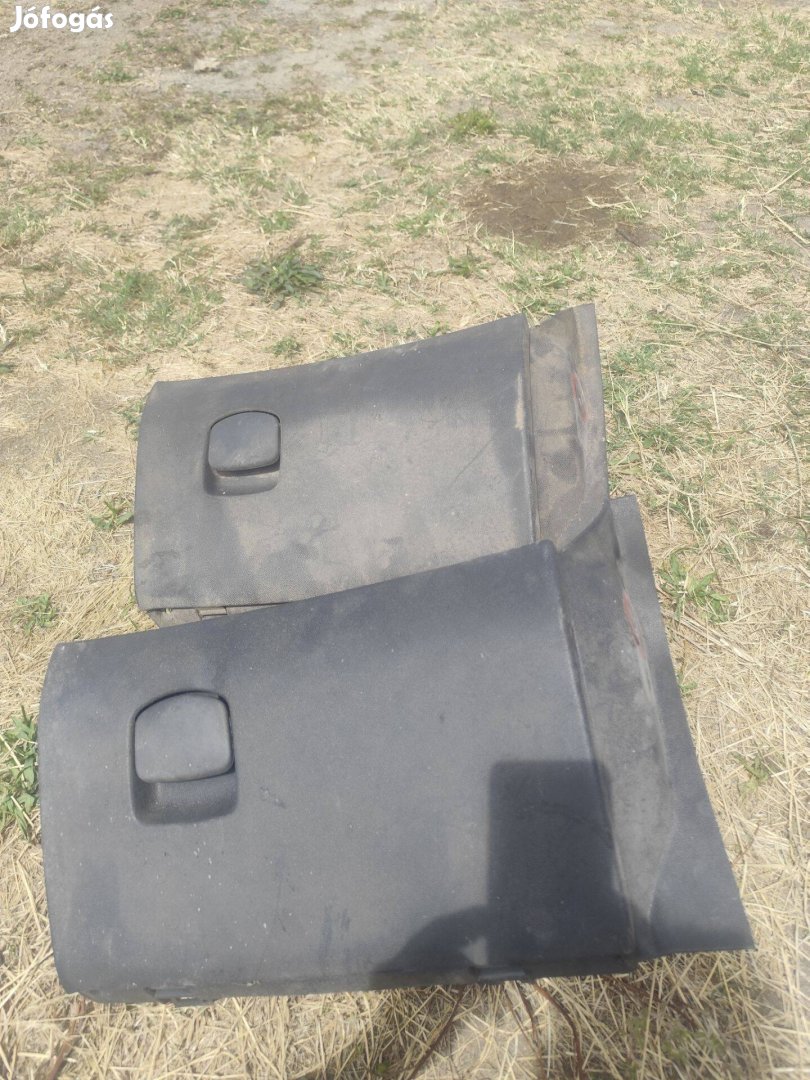 Opel Corsa D kesztyű tartó