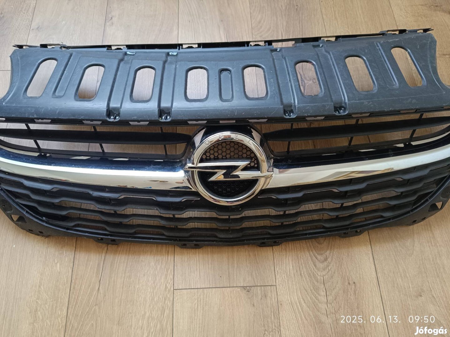 Opel Corsa E hűtőmaszk 