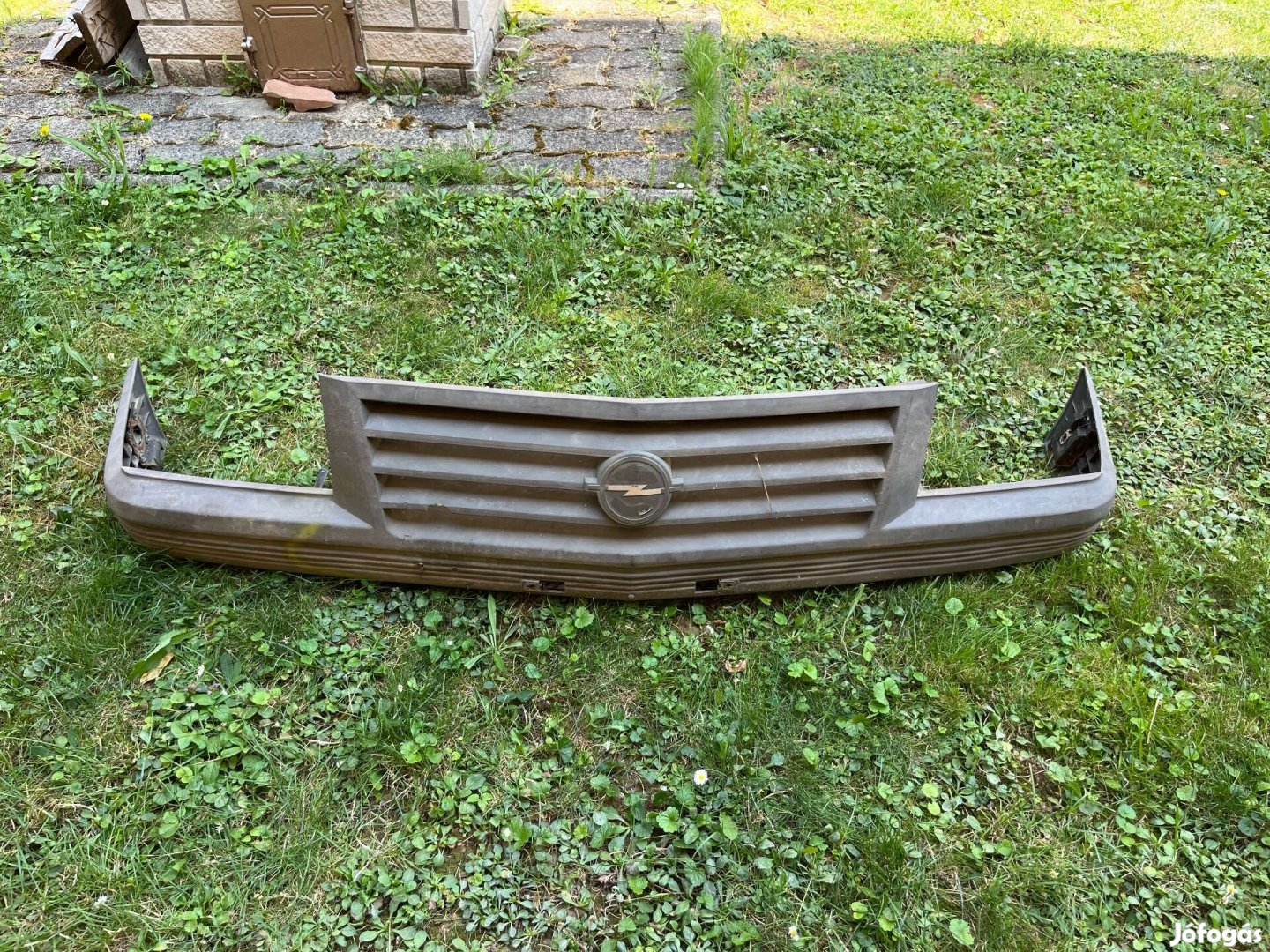 Opel Corsa első lökhárító