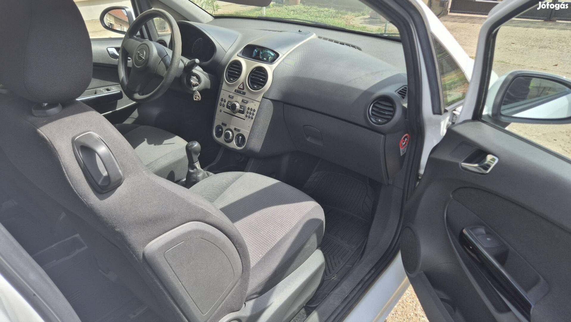 Opel D corsa 2009 Benzin 