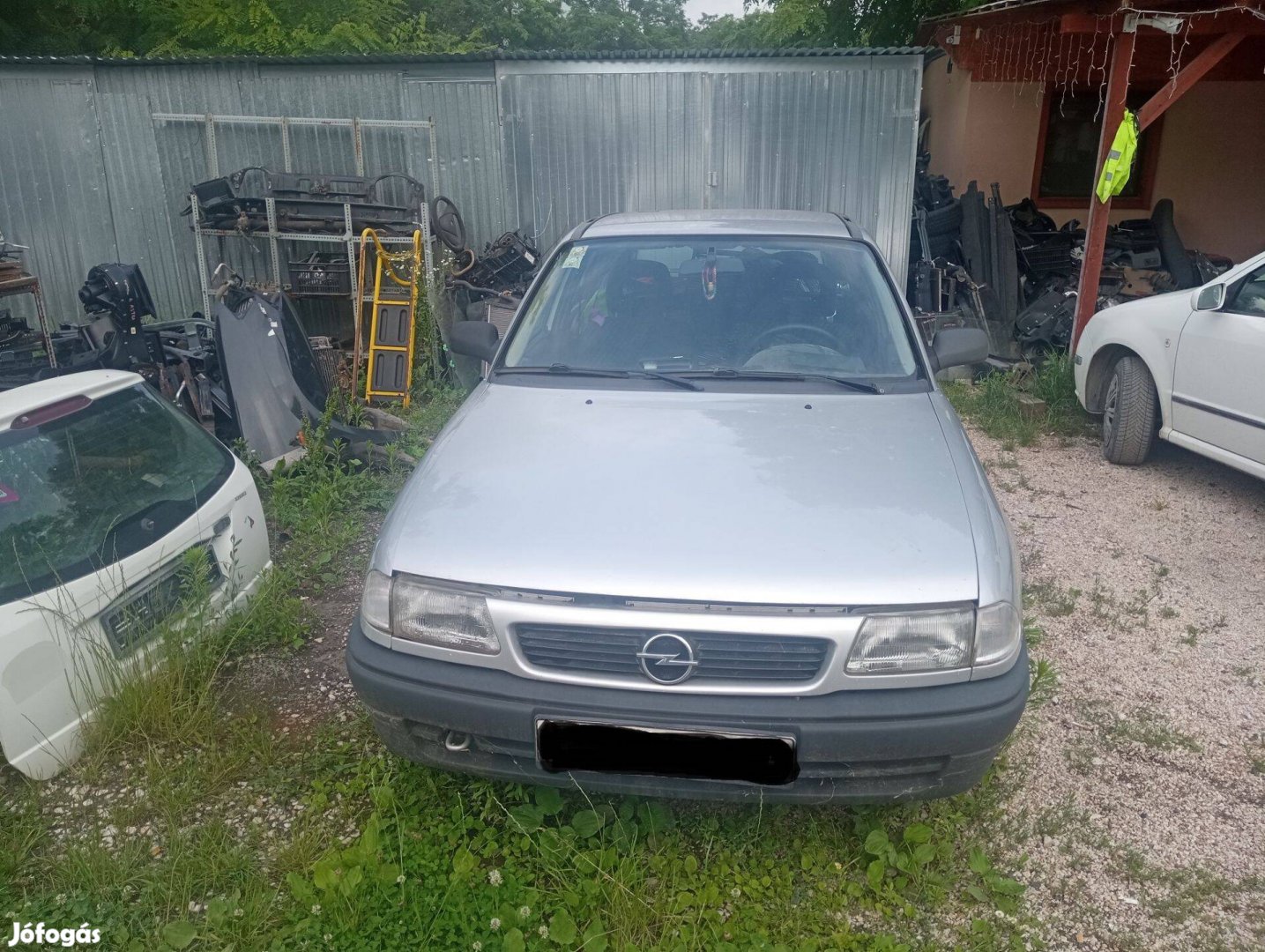 Opel F Astra bontott alkatrész