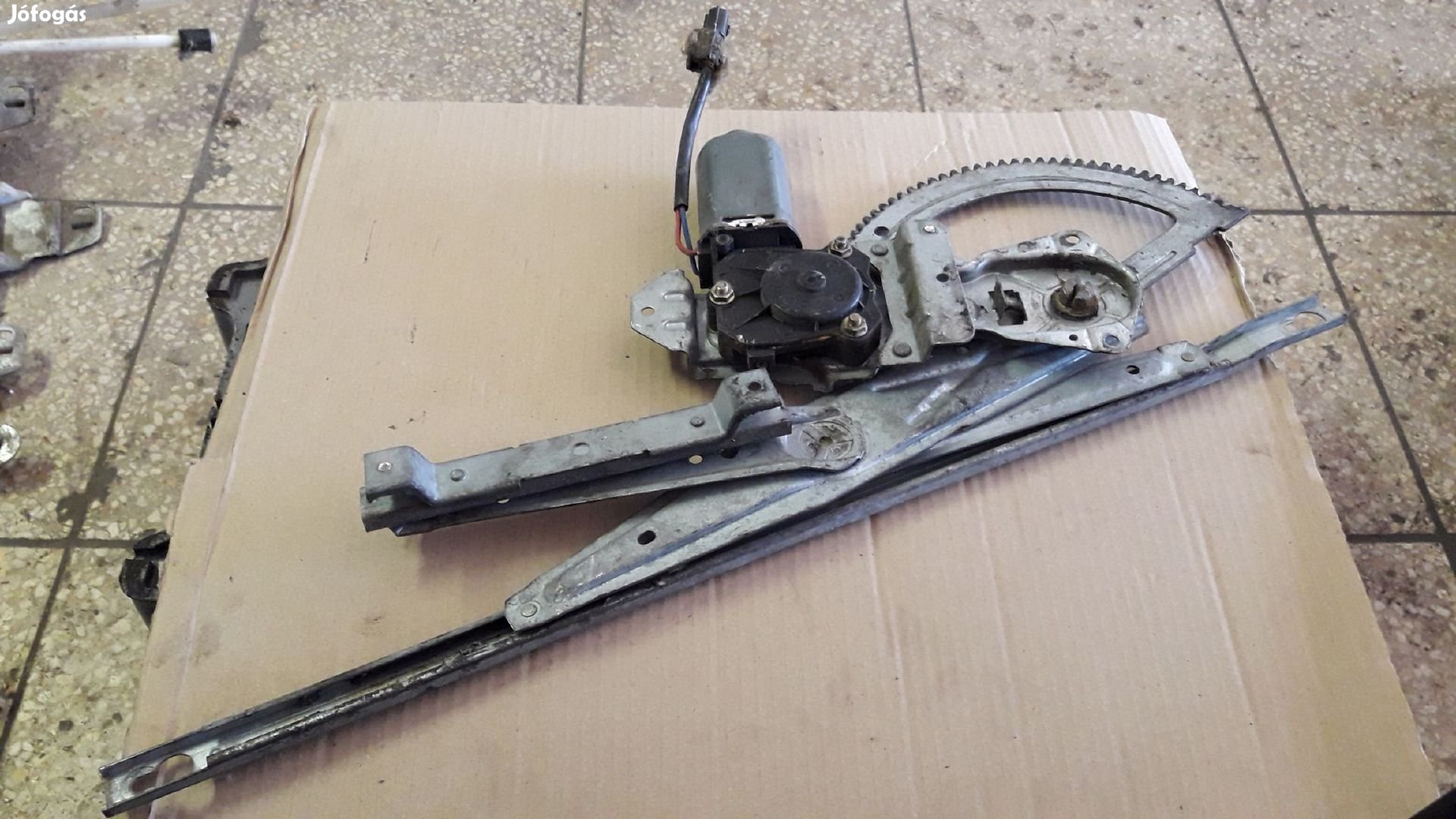 Opel Frontera A Bal Első Ablakemelő Szerkezet Elektromos