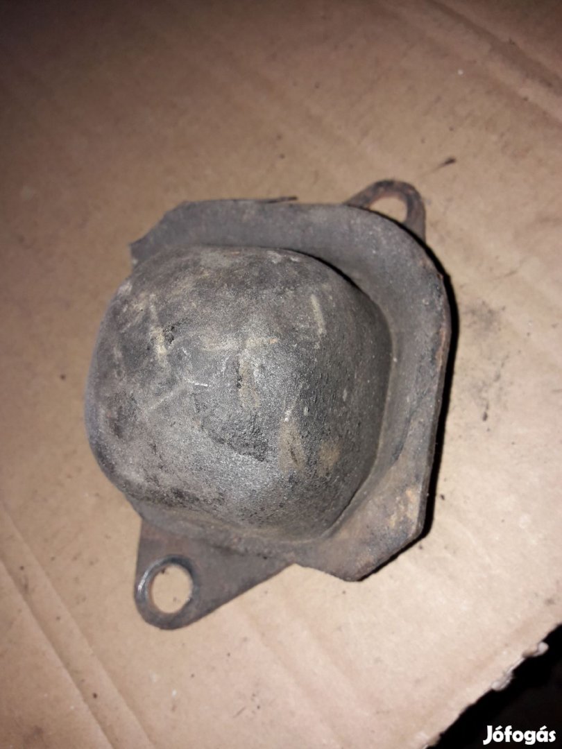 Opel Frontera A Bal Első Lengőkar Ütköző Bak