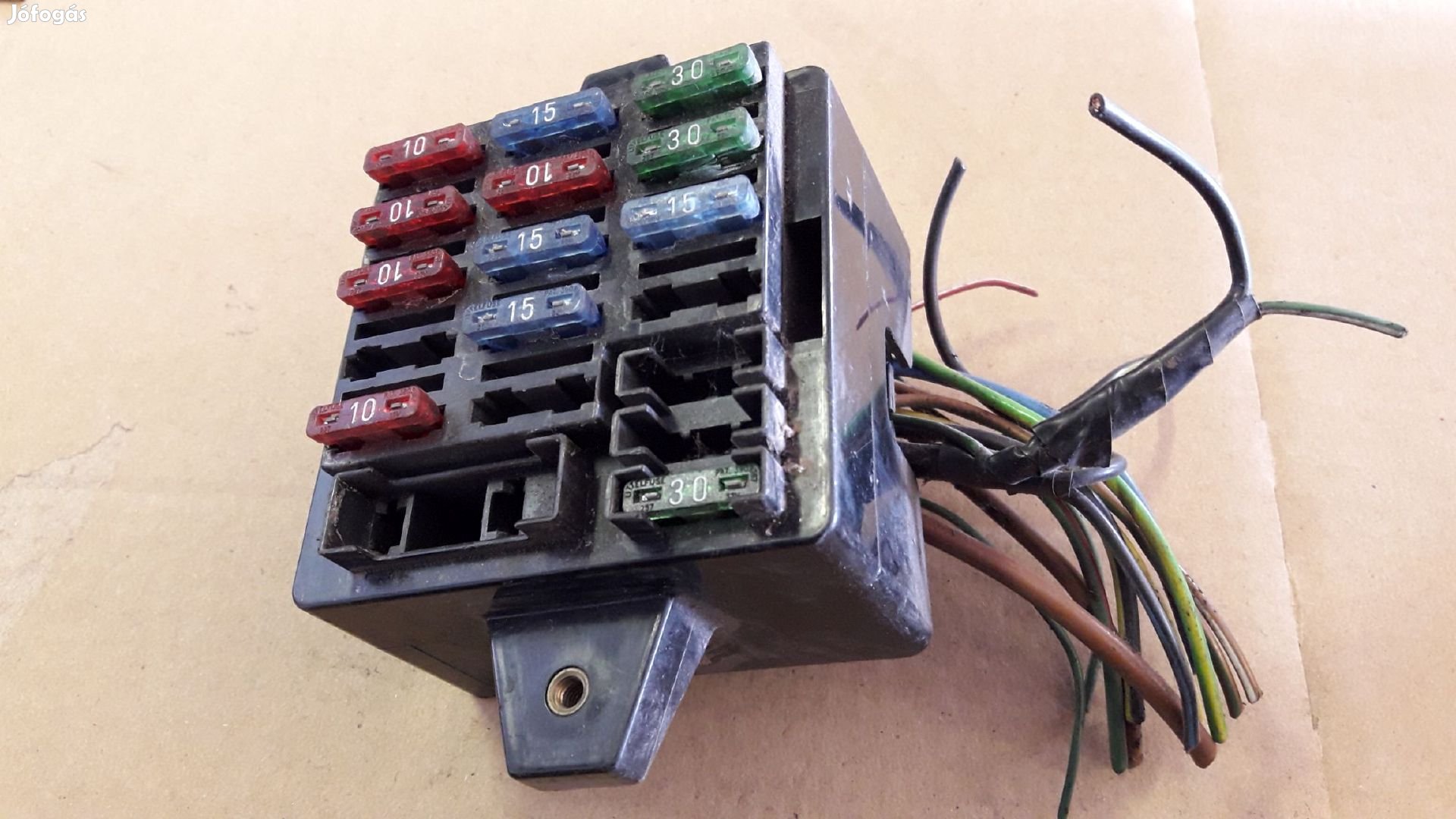 Opel Frontera A Biztosítéktábla Relé Tábla