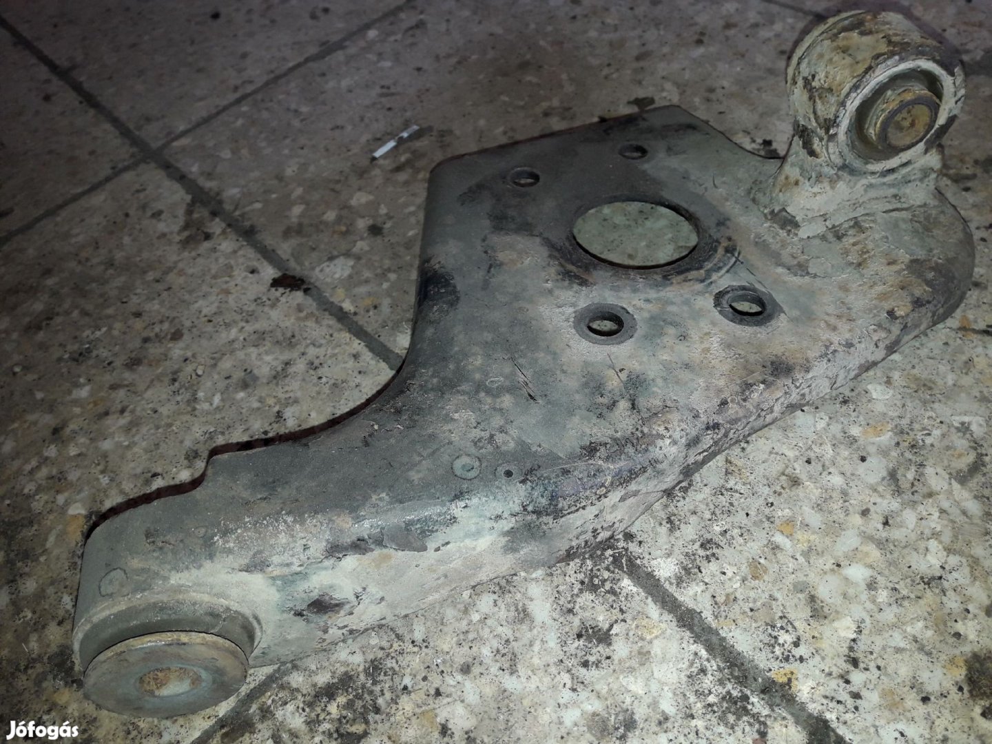 Opel Frontera A Differenciálmű Tartó Konzol