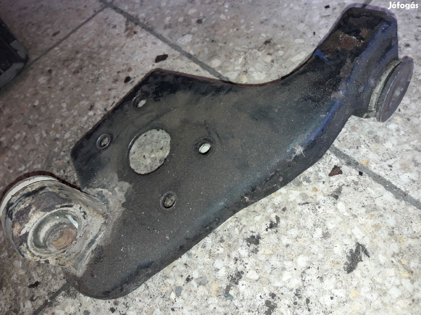 Opel Frontera A Differenciálmű Tartó Konzol