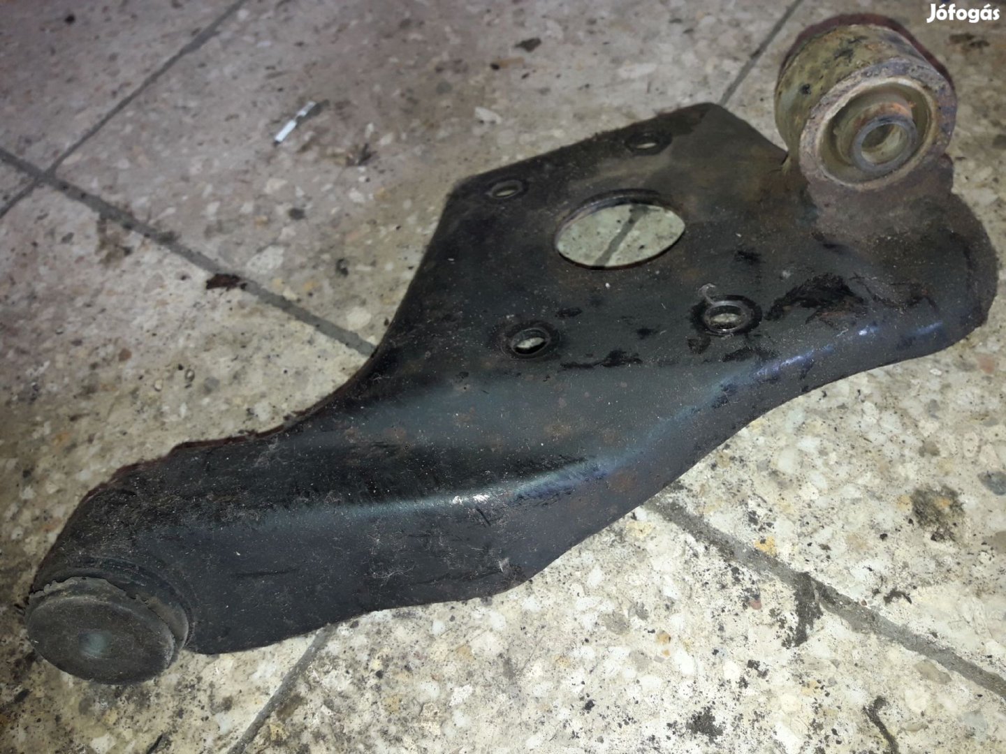 Opel Frontera A Differenciálmű Tartó Konzol