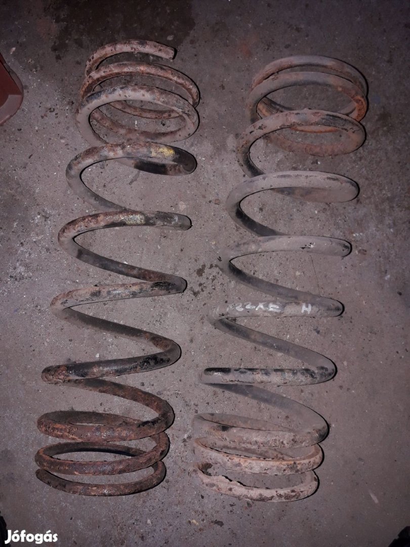 Opel Frontera A Hátsó Rugó Pár