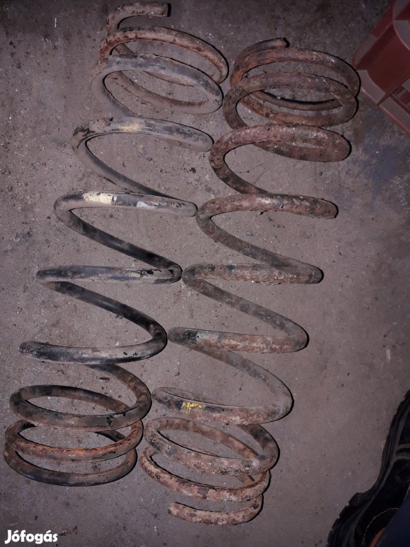 Opel Frontera A Hátsó Rugó Pár