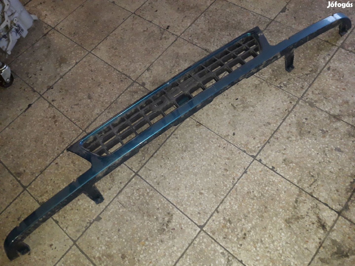 Opel Frontera A Hűtőrács