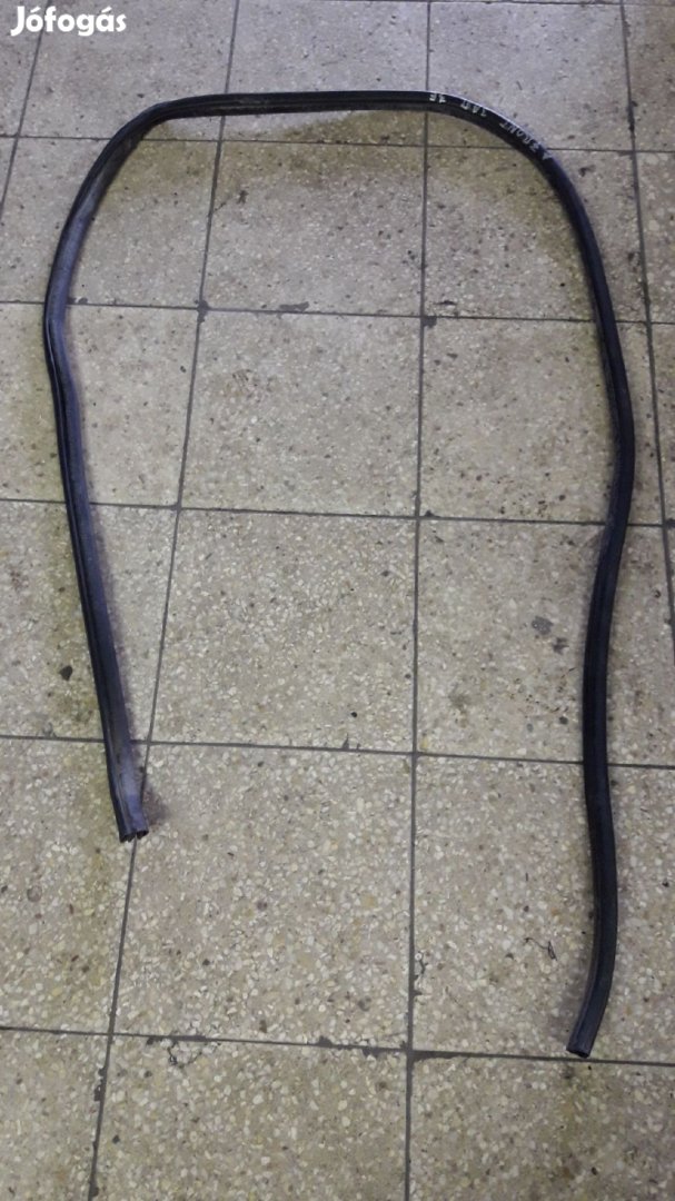 Opel Frontera A Jobb Első Ajtó Gumikéder