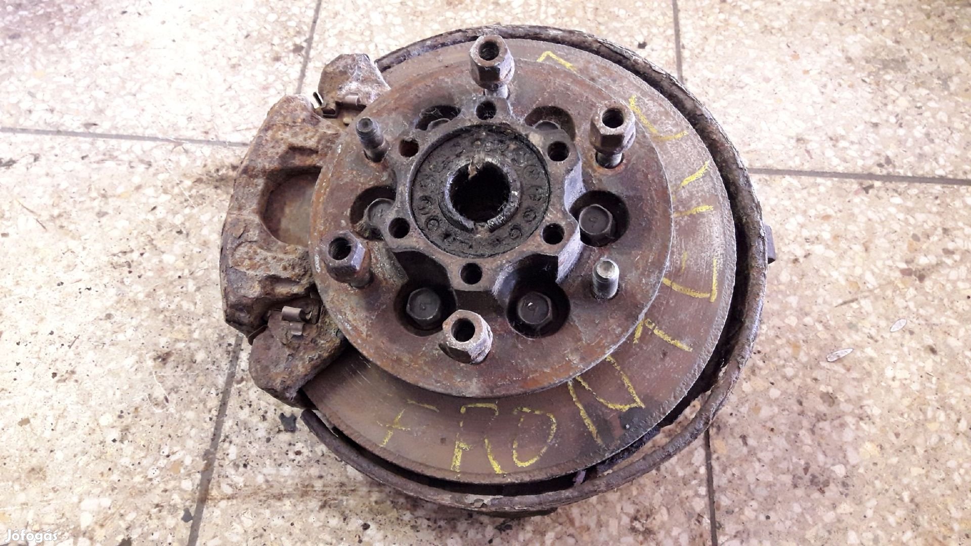 Opel Frontera A Jobb Első Csonkállvány Kerékaggyal Féknyereg