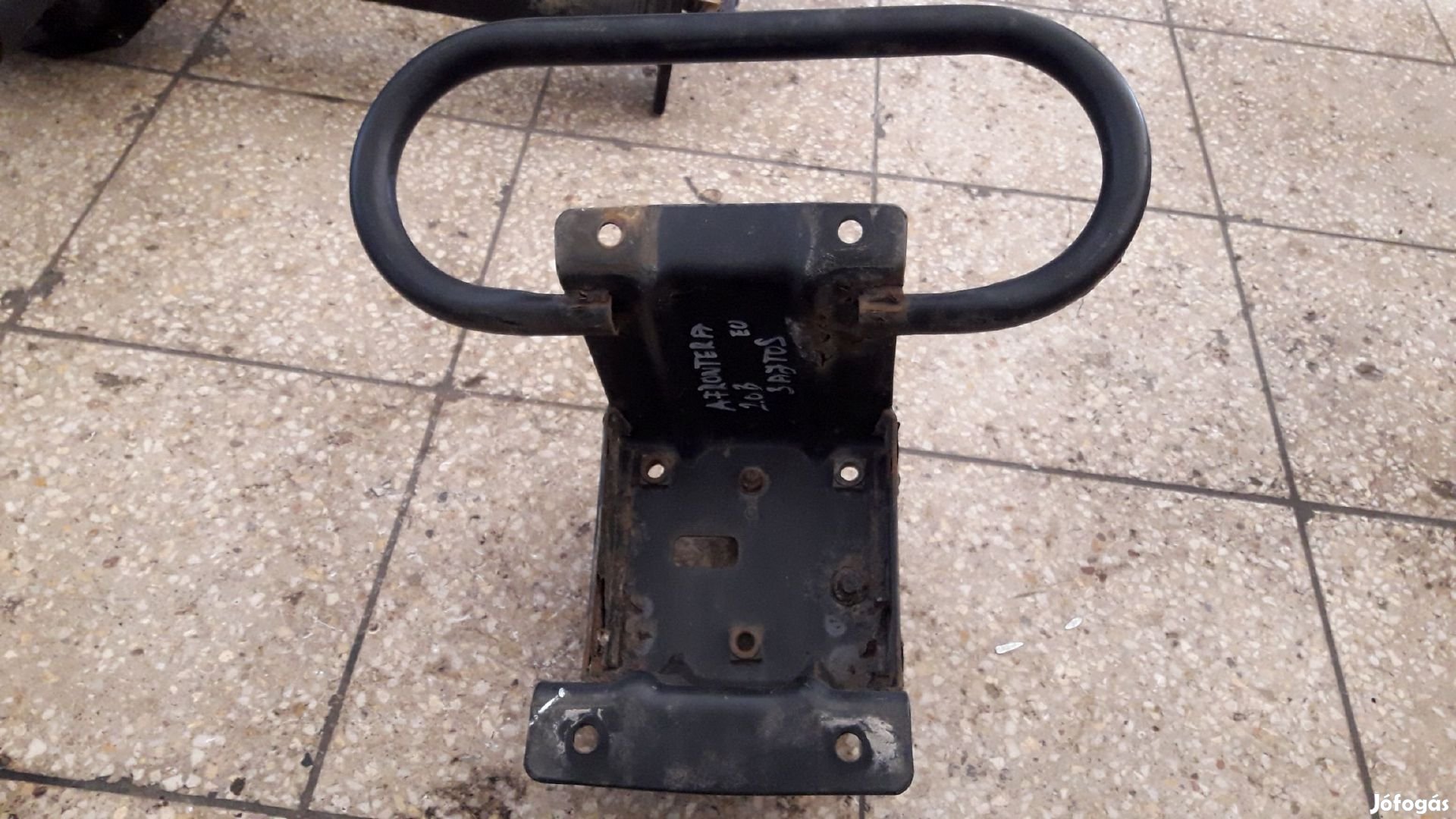 Opel Frontera A Pótkerék Tartó
