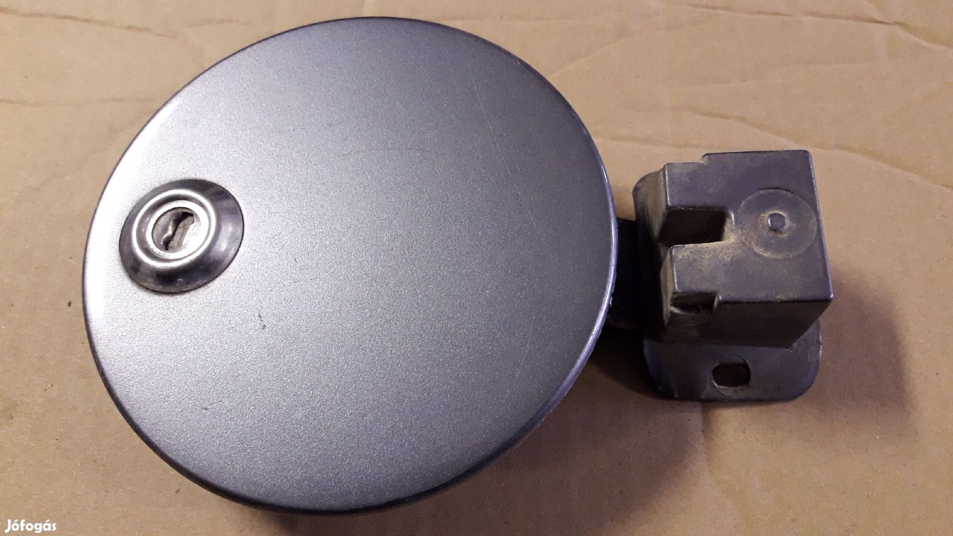 Opel Frontera A Tankajtó