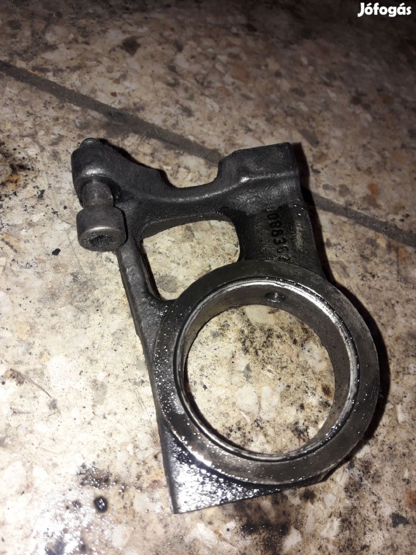 Opel Frontera A Vezérműtengely Tartó