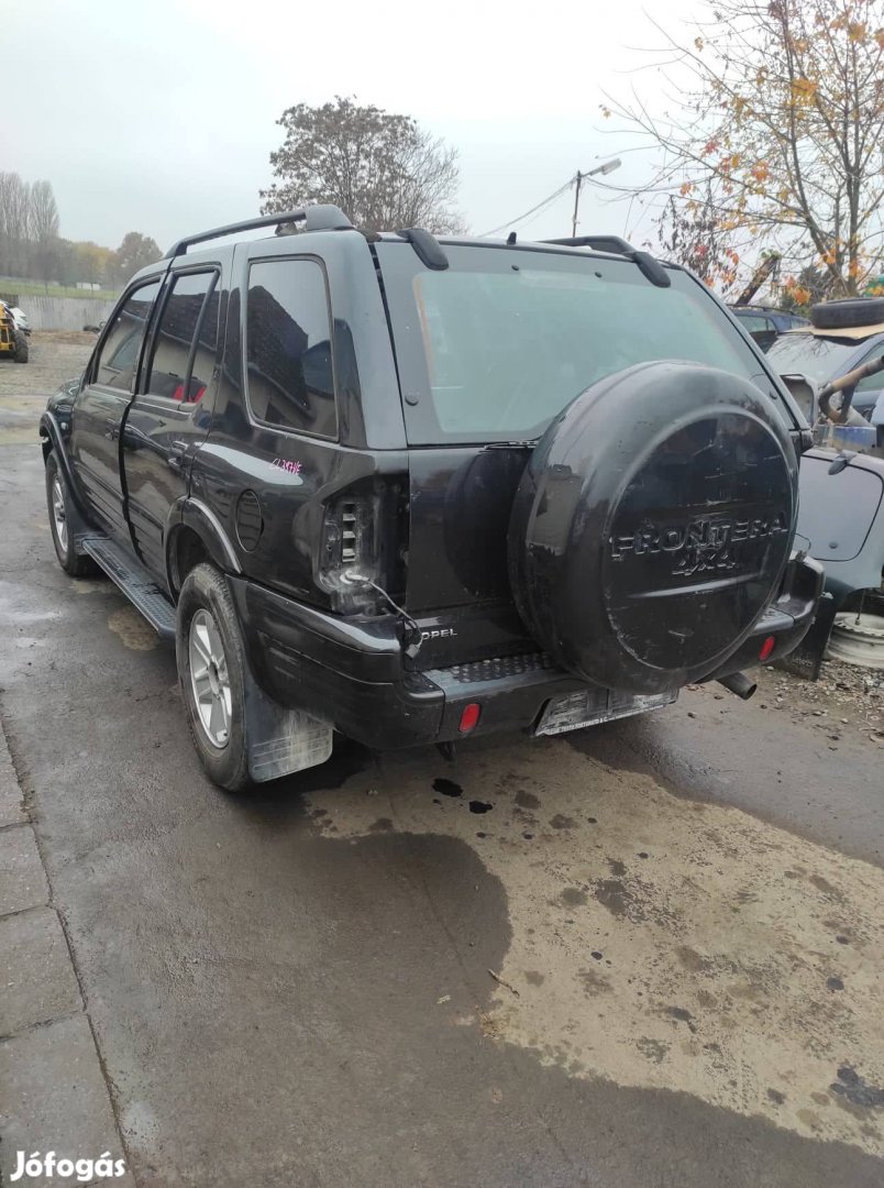 Opel Frontera B bontott alkatrészek