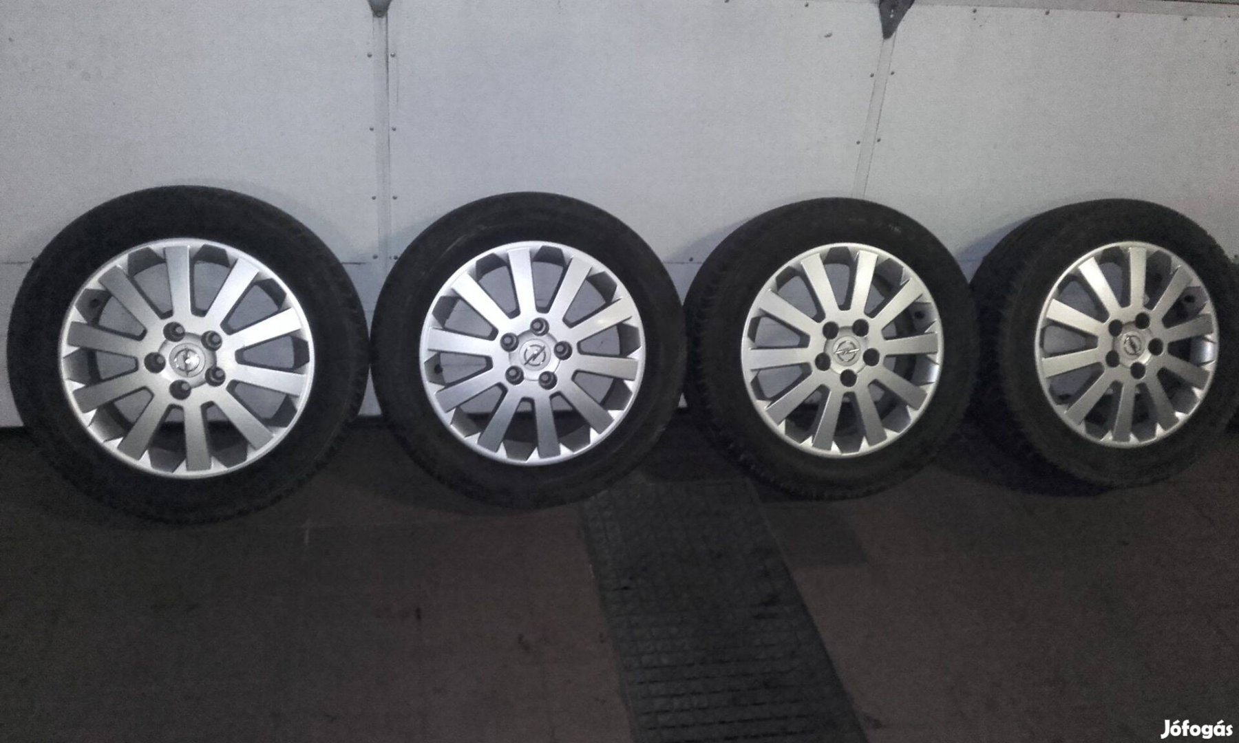 Opel GM 16" 16 5x110 alufelni 205/55R16 nyári gumikal